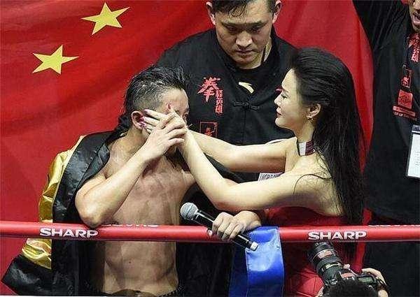 重磅｜邹市明：拳王卫冕战被人暗动手脚，曾遭受匪夷所思干扰