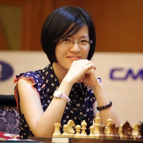 她是“世界棋后”侯逸凡，这次拿到全球最难奖学金去读牛津