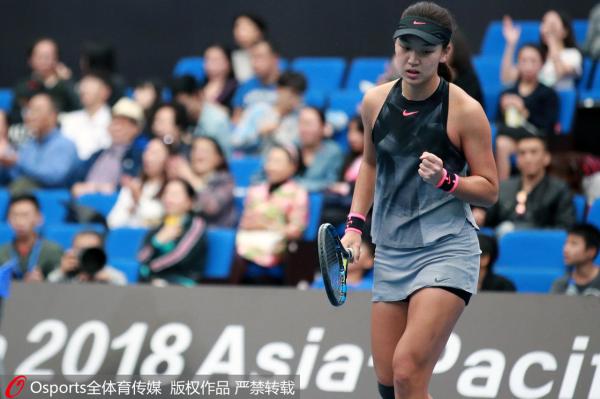 中国有了“莎拉波娃”！16岁1米82，甜美长相更是吸粉