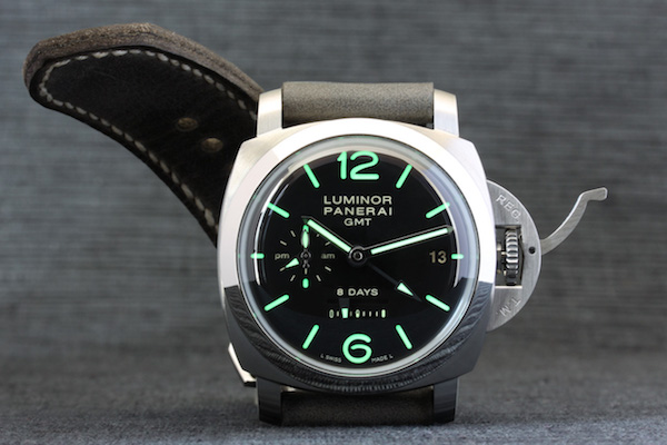 钟表课堂|夜光科技：照亮黑夜的时光魔法