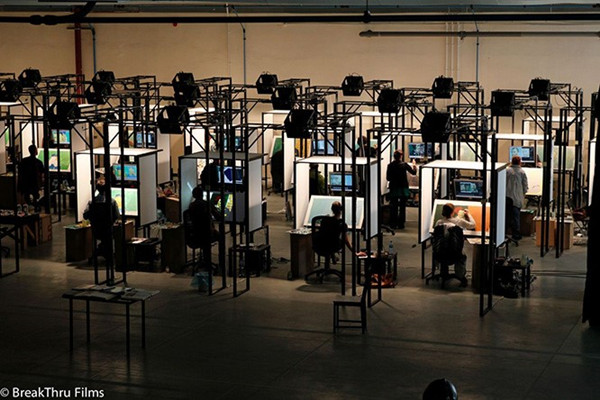 《至爱梵高》：滤镜化的梵高