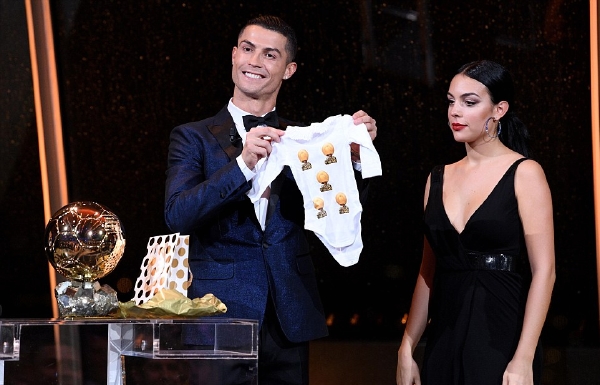 观察｜我们为何期待内马尔拿金球奖，这是一点小小的私心