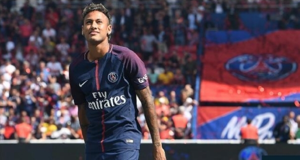 观察｜我们为何期待内马尔拿金球奖，这是一点小小的私心