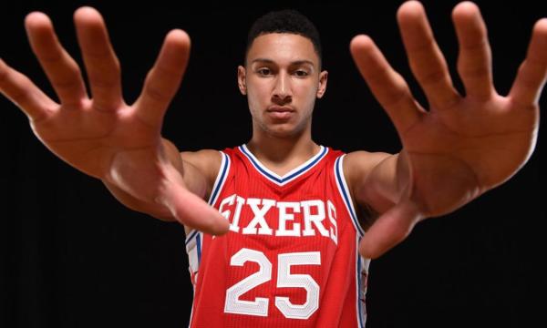 本·西蒙斯又拿“三双了”，他倔强地走上了詹姆斯的路