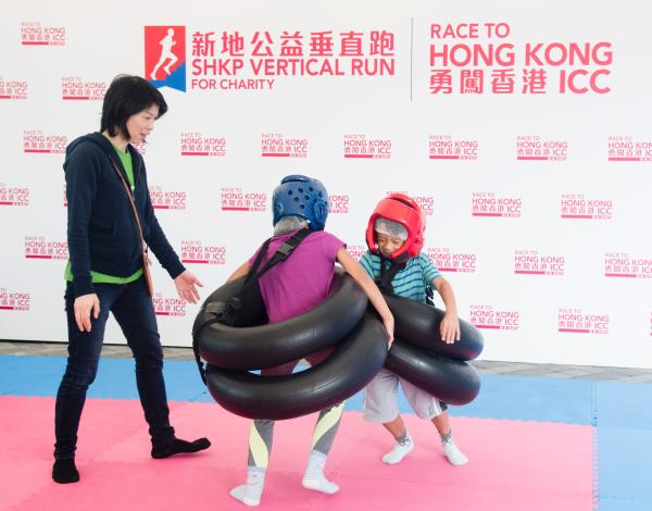 爬楼梯也有马拉松，如此“虐心”赛事为何征服中国跑友