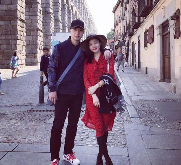 马龙当爹！未摆婚宴先抱儿子，孩子降生第二天他就回归赛场