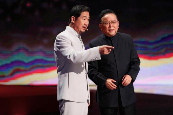 王刚：希望大家多去博物馆看看“国家宝藏”