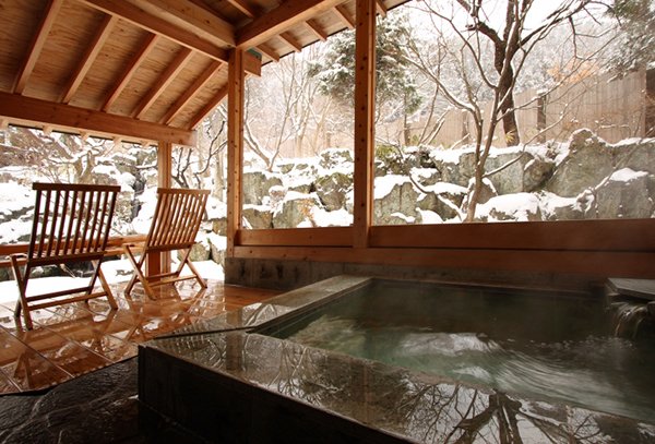 疗愈系雪景温泉哪家强？