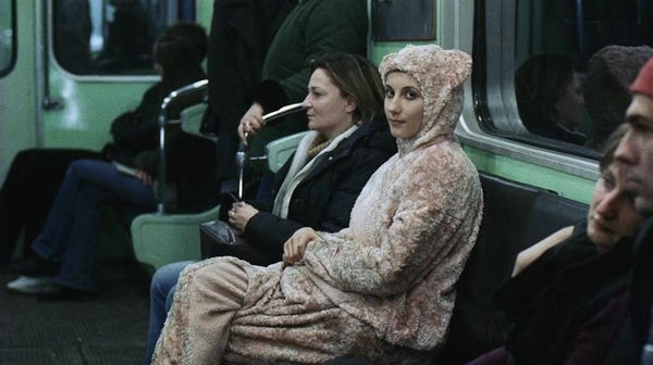 睡不着｜与地铁赛跑的人