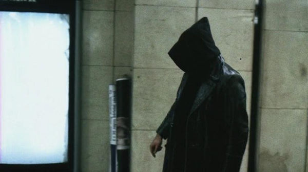 睡不着｜与地铁赛跑的人