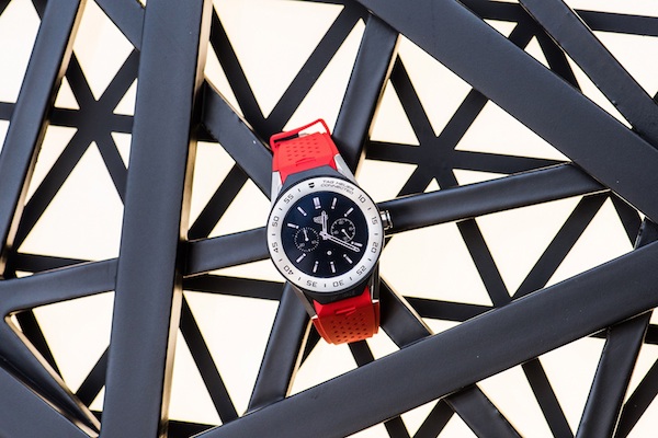 铭记美妙时光，用情侣对表点亮属于你们的圣诞时刻