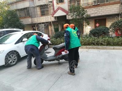 百花百顺、百川邻里：清除私占车位 推进邻里微治理.jpg