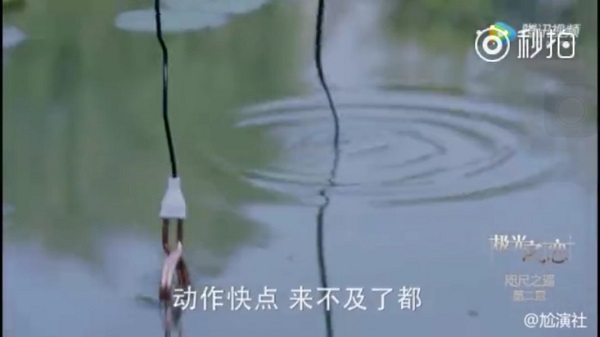 关晓彤和马可“真的是全身心扑在了艺术作品上”