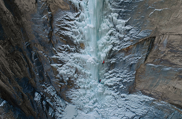 代号“圣诞快乐”：全世界最美的冰瀑就在中国