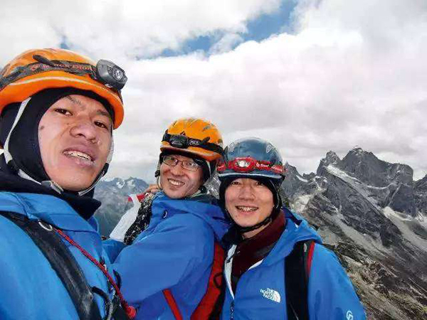 代号“圣诞快乐”：全世界最美的冰瀑就在中国