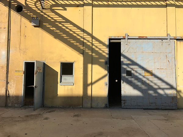 探访贾跃亭美国造车工厂：没有任何生产设备，仅一名员工打卡