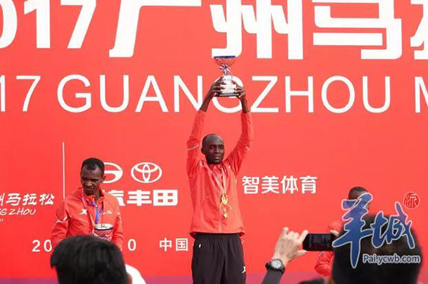 广马非洲冠军：今年在中国赚了7万美元，奖金养活11人家庭