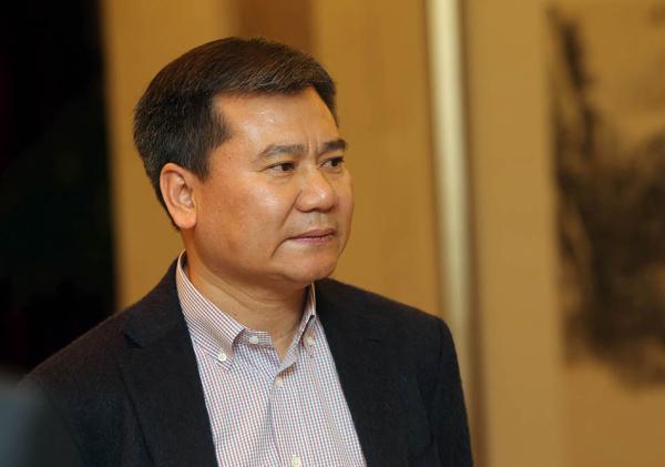 苏宁放话3年开店1.5万家：王健林领衔八成百强房企站台