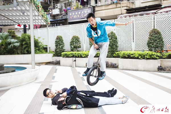 地铁维修工辞职练独轮车，24岁获6枚国际大赛奖牌