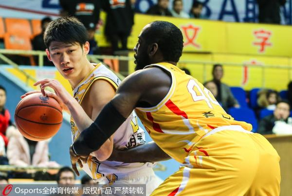 这个新疆棉花地来的男孩，打篮球5年已比肩易建联