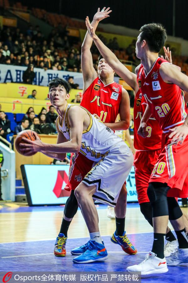 这个新疆棉花地来的男孩，打篮球5年已比肩易建联