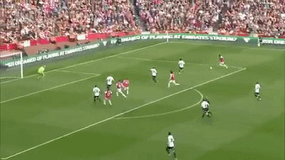 罗西基退役了，“绿茵莫扎特”感动阿森纳：足球还有忠诚可言