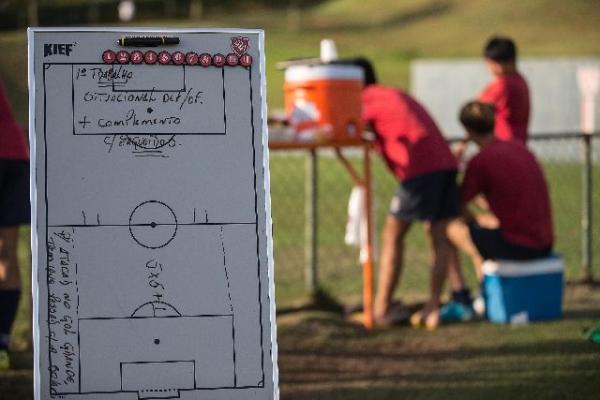 这家中国足校为何受到外媒关注，中超11%的球员出自这里