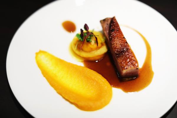 做一顿中西合璧的圣诞餐，你得学会讨巧