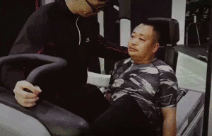 太励志！啤酒肚变6块腹肌，这一家子的减肥照刷爆朋友圈