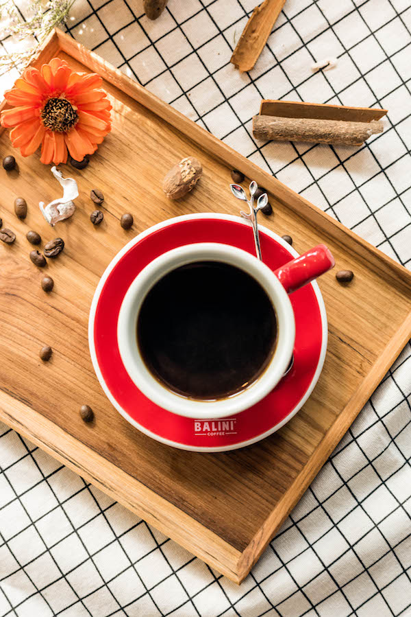 除了品种、产地和烘焙，海拔高低也会影响咖啡的风味