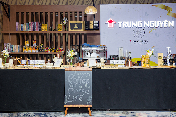 除了品种、产地和烘焙，海拔高低也会影响咖啡的风味