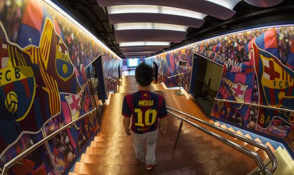 冰雕实力致敬球队，包月公交车广告，黑龙江的阿森纳球迷火了