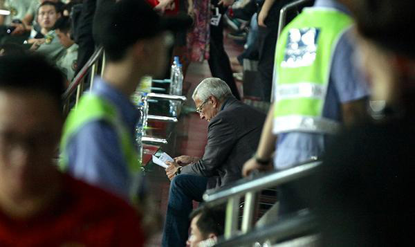 对话里皮：现在的目标是亚洲杯，乐意和足协延长合同