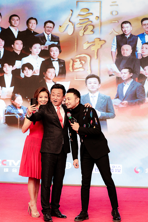 朱军谈《信中国》：从信中看到共产党员铮铮铁骨和侠骨柔肠