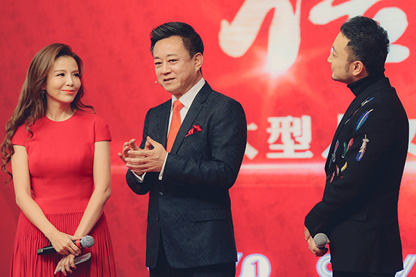 朱军谈《信中国》：从信中看到共产党员铮铮铁骨和侠骨柔肠