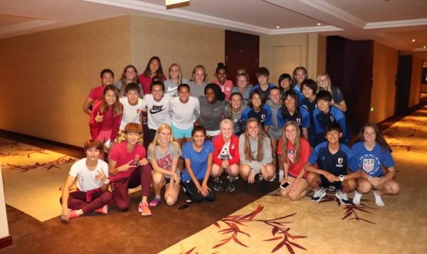 特写｜赵瑜洁的18岁，被美国名校录取的国青女足10号