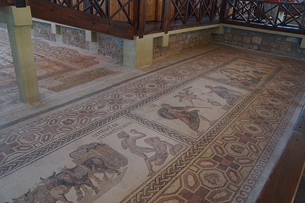 地中海“冷和平”岛国，塞浦路斯双面行纪