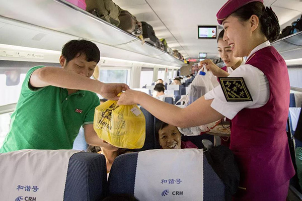 春运火车票今起正式开抢！手机抢票在线选座，最新攻略看这里