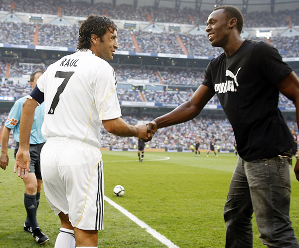 博尔特第N次试训欧洲豪门，他的足球梦只是一场商业秀吗