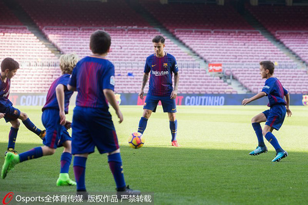 烧球衣、扔猪头……球员自主决定转会到底得罪了谁