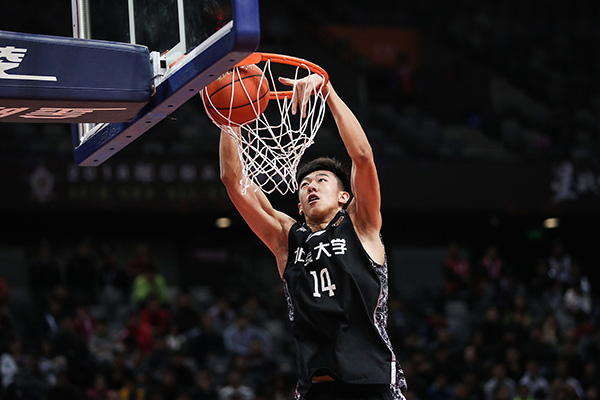 全明星扣篮王没打过一天CBA，这些大学生球员要感谢姚主席