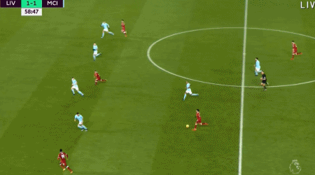 足坛新一代“梗王”诞生，他的名字从此不叫张伯伦