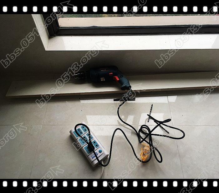 主卫窗帘板安装 (1).jpg