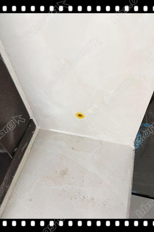 主卫窗帘板安装 (4).jpg