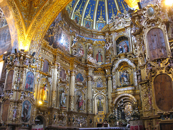 古柯茶、血肠汤、殖民建筑，在基多老城散步