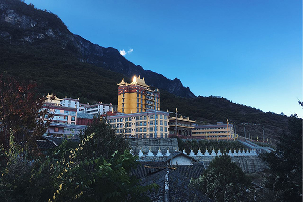 从木里到泸沽湖，寻找香格里拉之源