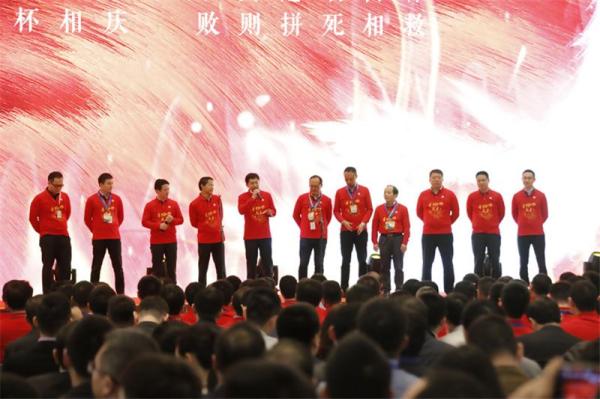 华为问责经营管理不善领导责任人：任正非自罚100万