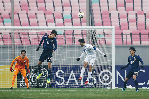 “中国球迷空场抗议裁判”系炒作，伊朗主裁还要执法世界杯