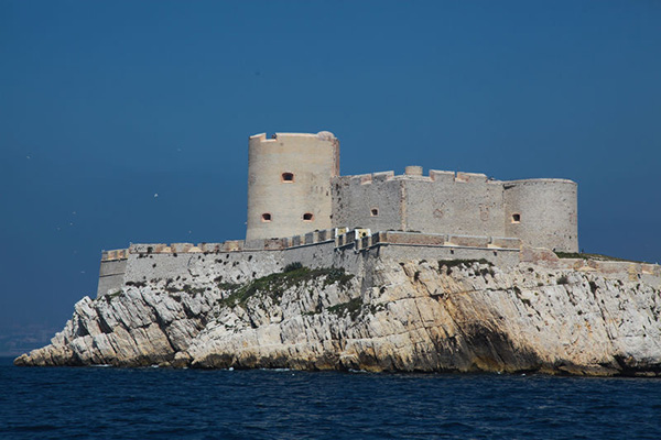 从马赛到戛纳，活得像一部电影