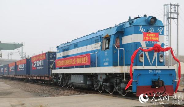 2017年中欧班列开行3673列，超过去6年总和